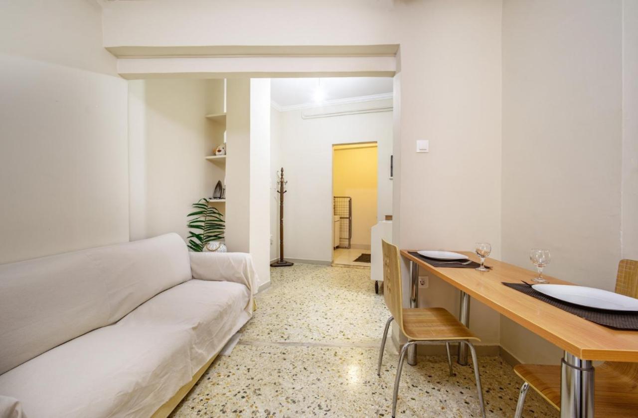 Filopappou Decent Apartment Ateny Zewnętrze zdjęcie
