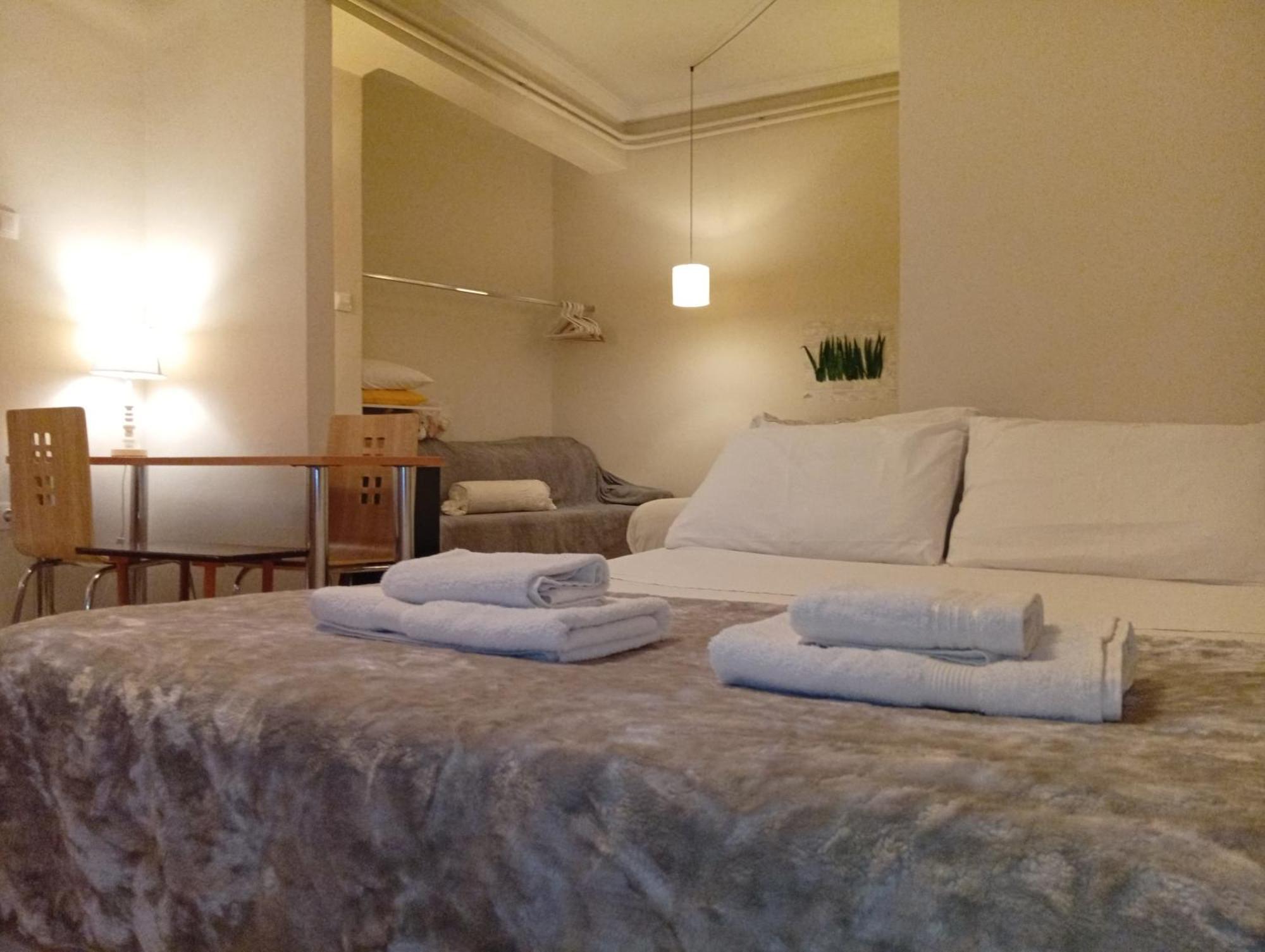 Filopappou Decent Apartment Ateny Zewnętrze zdjęcie